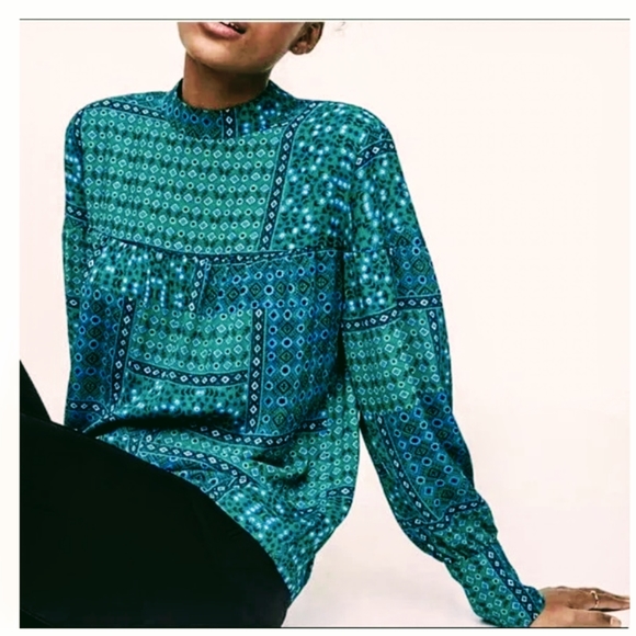 LOFT High Neck Yoke Seamed Blouse Size Small - Picture 2 of 7